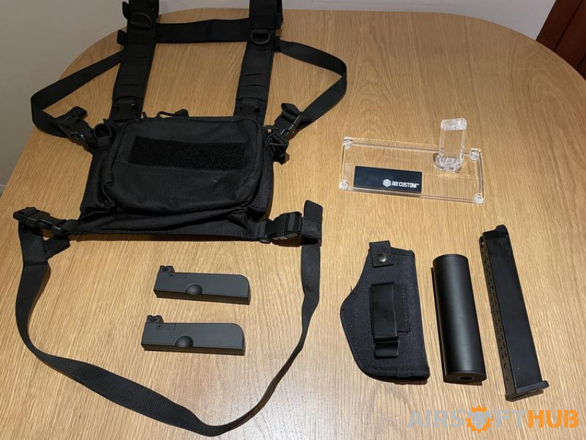 Airsoft Accesories Bundle - Used airsoft equipment