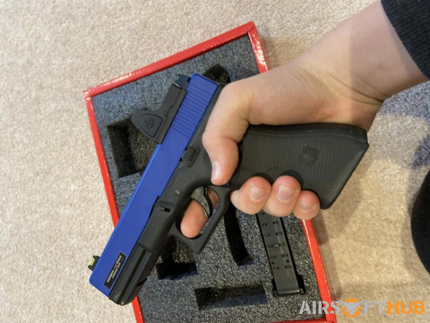 Red dot pistol - Used airsoft equipment