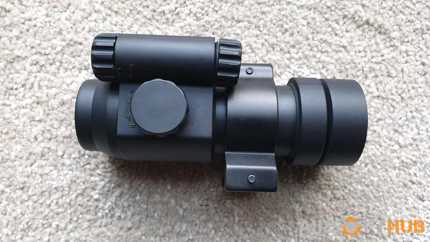 HAWKE 1x30 RED DOT SPORT SIGHT - Used airsoft equipment