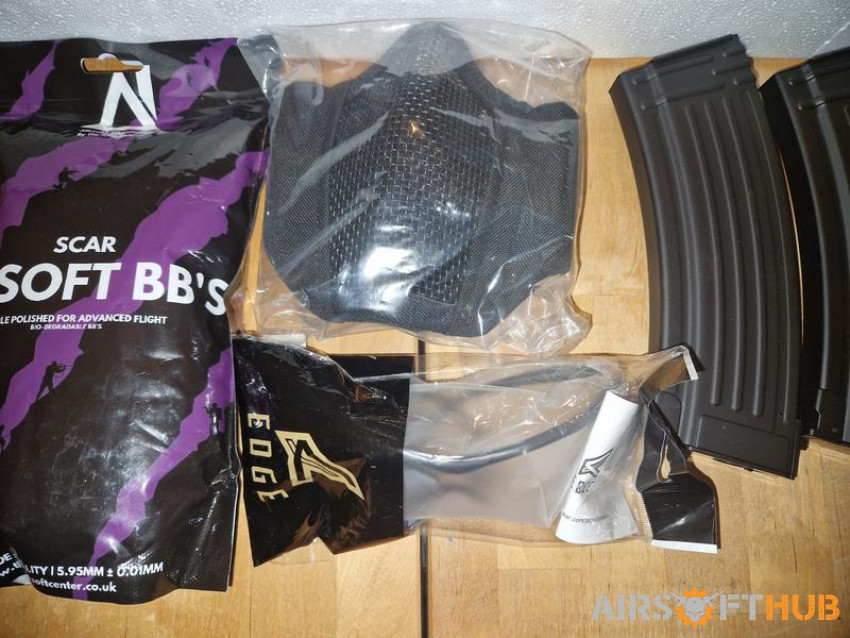 Cyma CM.028c Starter Kit - Used airsoft equipment