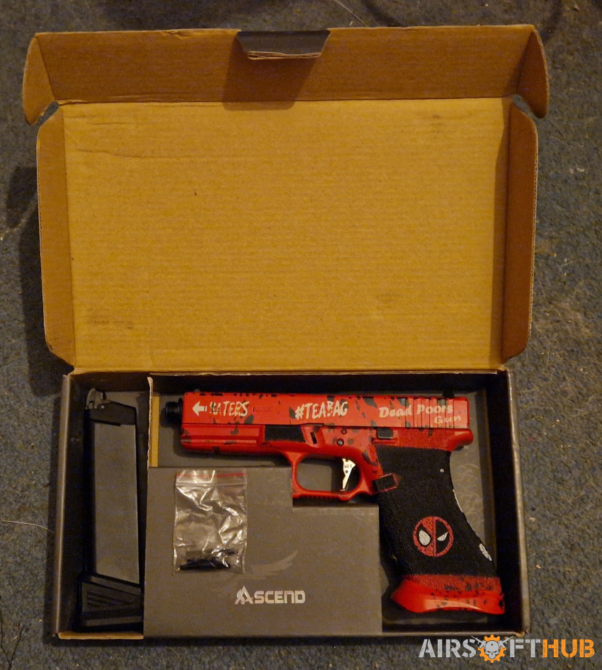 Ascend/WE Deadpool Glock 17 - Used airsoft equipment