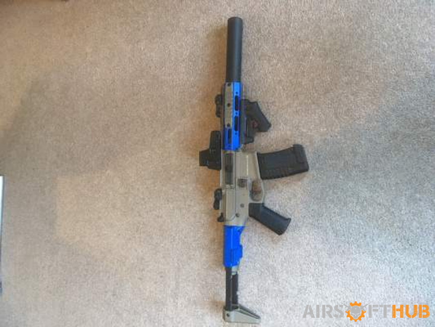 Two Tone ARES HONEY BADGER DE - Used airsoft equipment