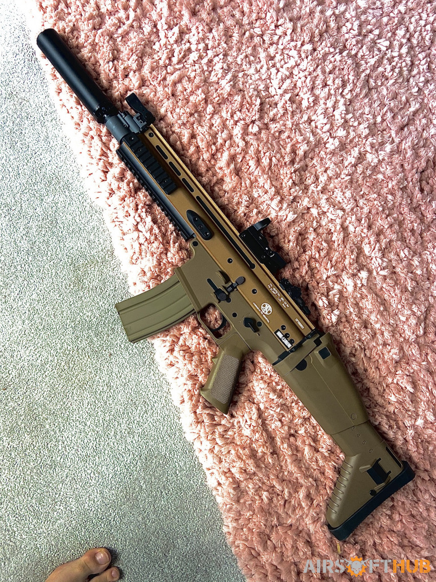 Fully licensed FN scar L - Used airsoft equipment
