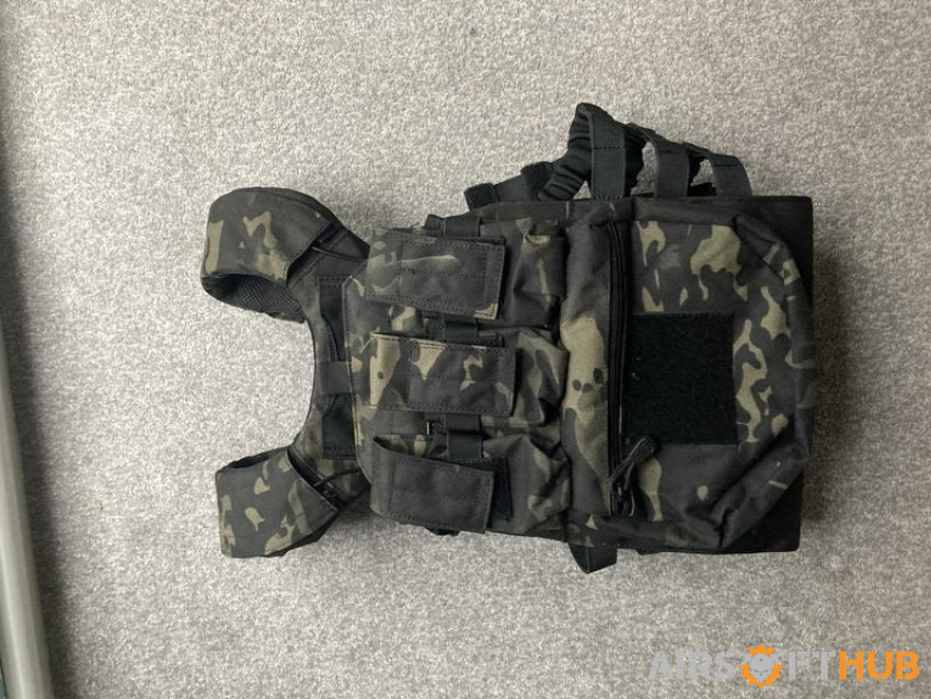 Black multicam loadout - Used airsoft equipment