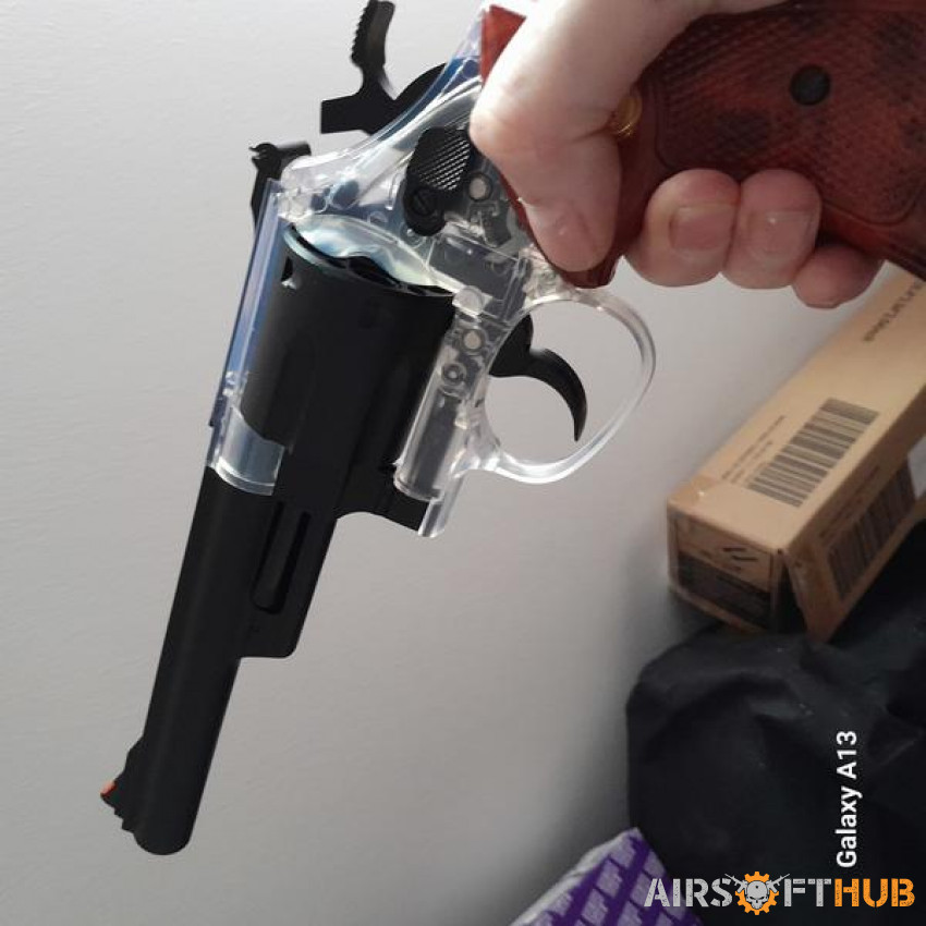 Gas revolver nearly new - Used airsoft equipment