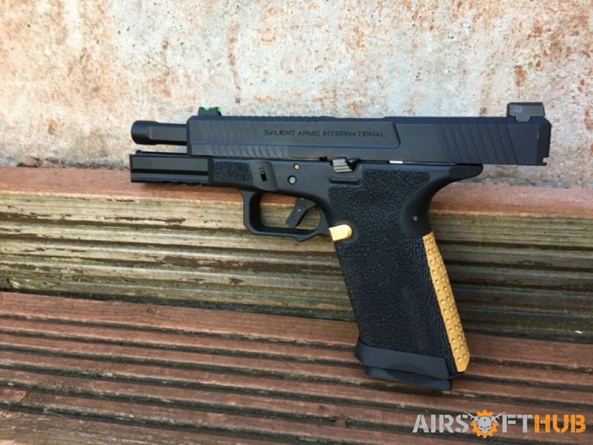 EMG Sailent Arms G17 - Used airsoft equipment