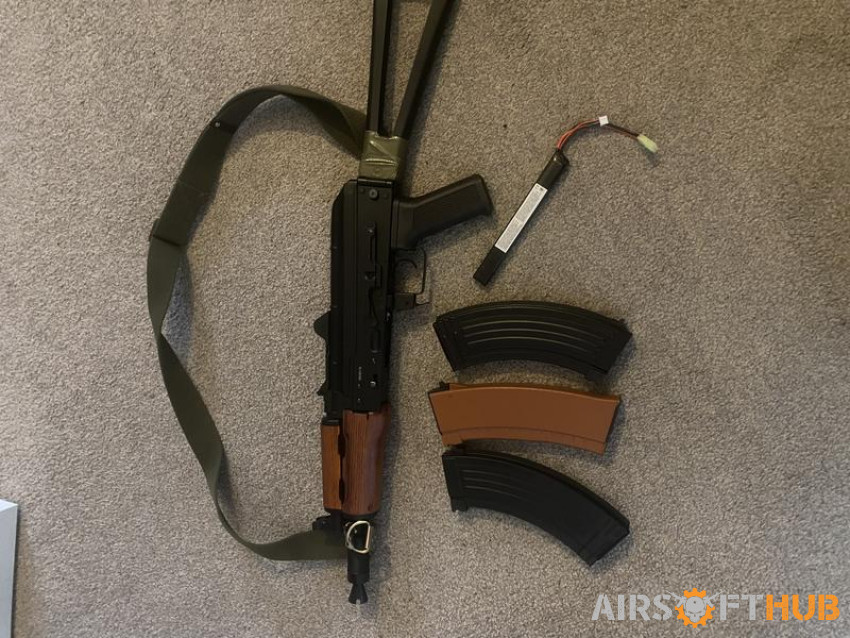 CYMA AK47u + 3 mags - Used airsoft equipment