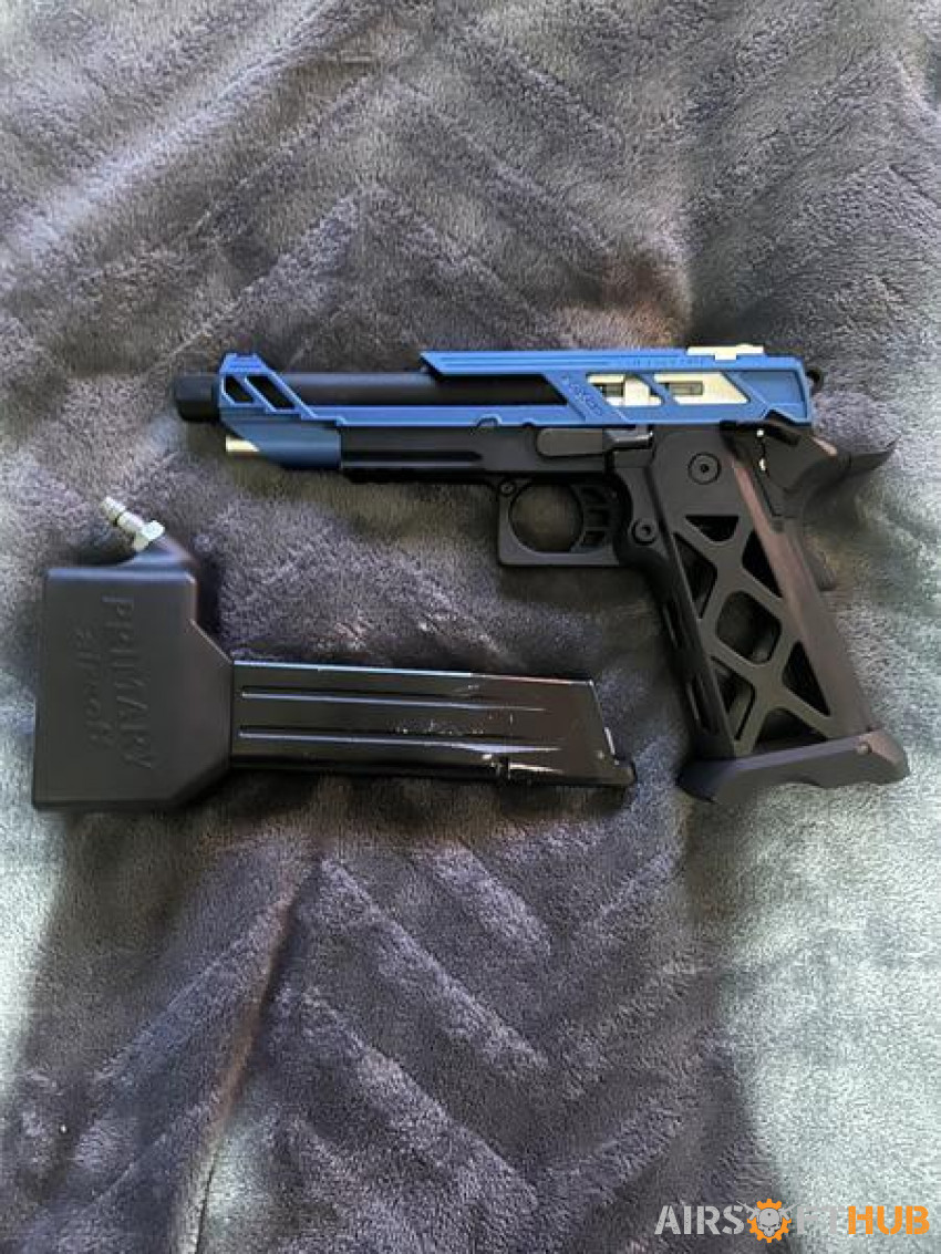 Custom Hicapa with m4 adapter - Used airsoft equipment