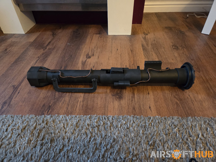Anti tank launcher - Used airsoft equipment