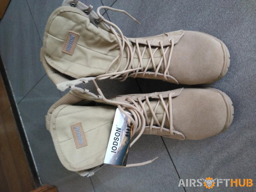 QUNLON Men s Tactical Boots - Used airsoft equipment