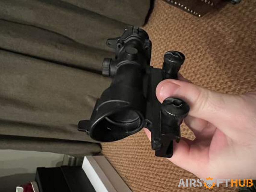 Acog 4x Magnification - Used airsoft equipment