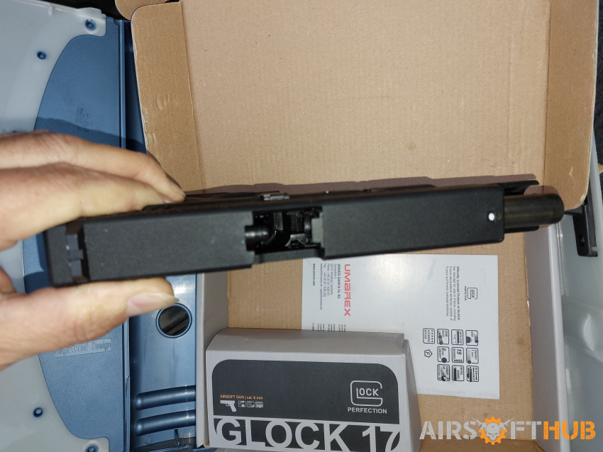 Umarex glock 17 bundle - Used airsoft equipment