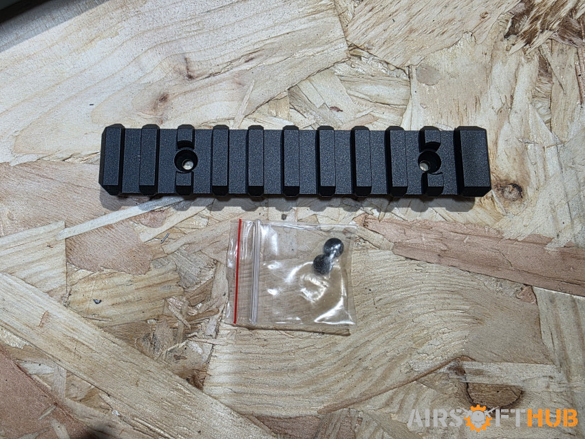 Action Army AAP01 Top Rail - Used airsoft equipment