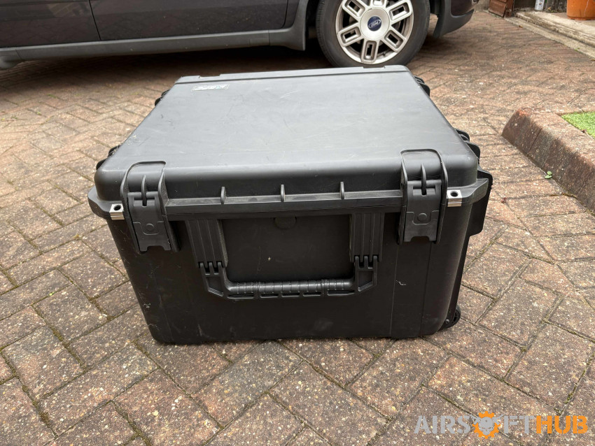 Hardcase box - Used airsoft equipment