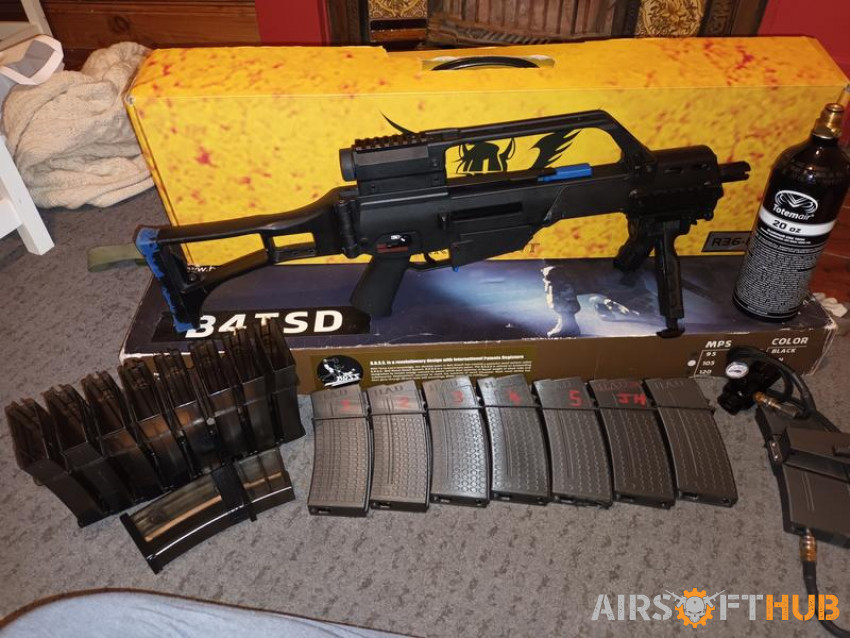 g36c with scope handle/mags - Used airsoft equipment