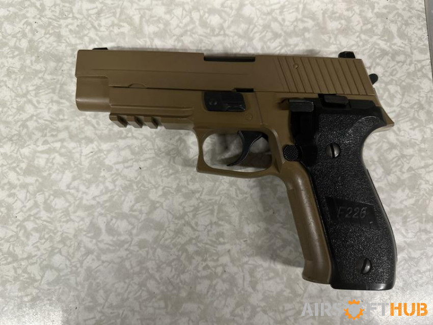 F226/P226 GBB - Used airsoft equipment