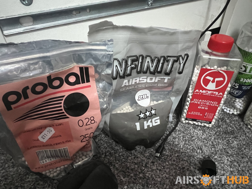 Various airsoft consumables - Used airsoft equipment