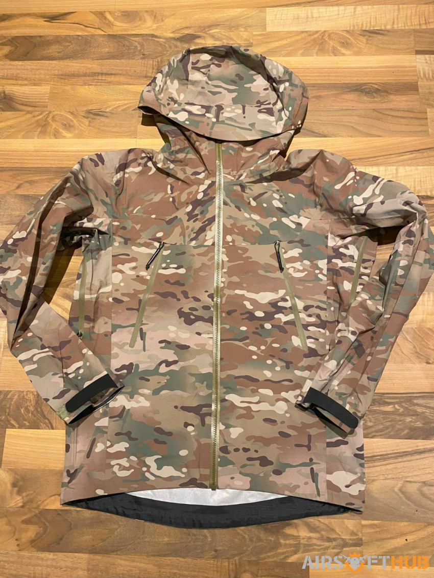 Waterproof Jacket in Multicam - Used airsoft equipment