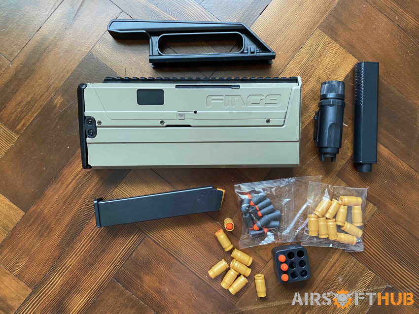 Shell ejecting FMG-9 - Used airsoft equipment