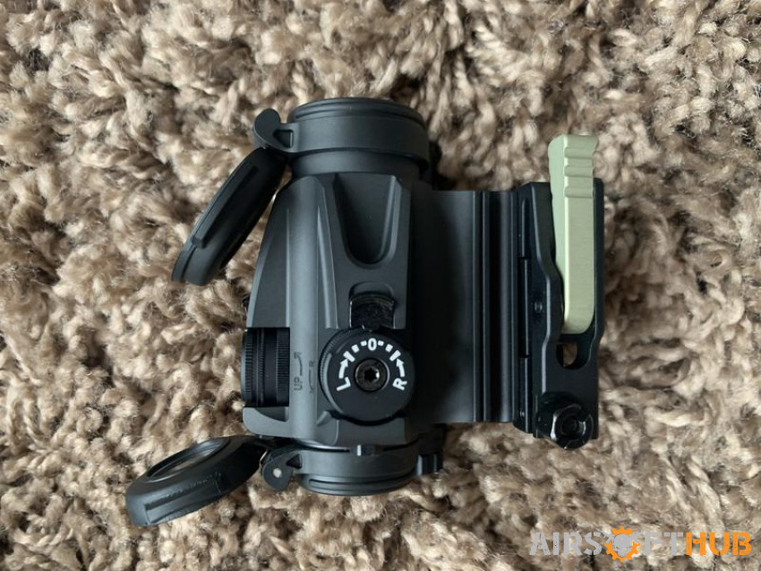 Aimpoint compm5b - Used airsoft equipment