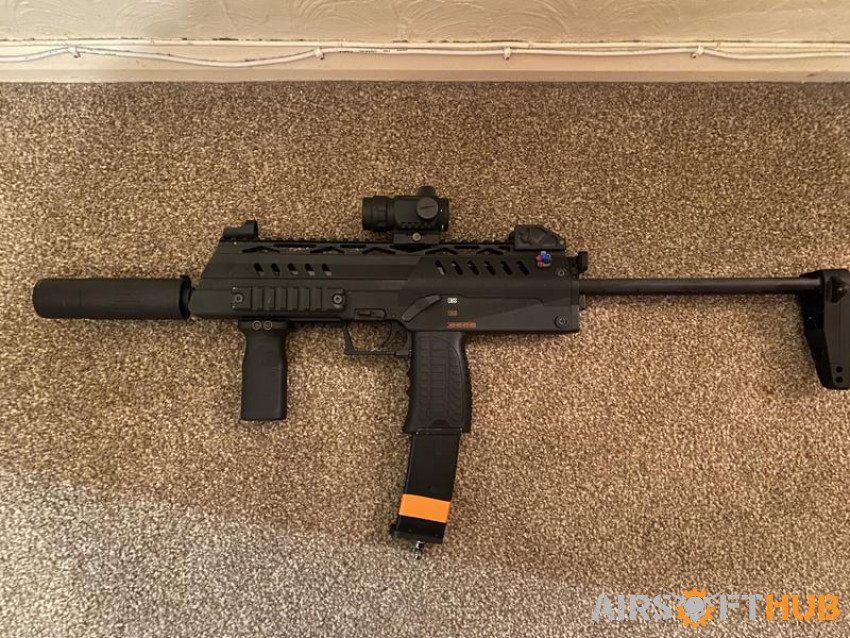 We SMG8/MP7 - Used airsoft equipment