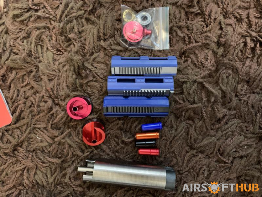 Bunch of upgrade parts - Used airsoft equipment