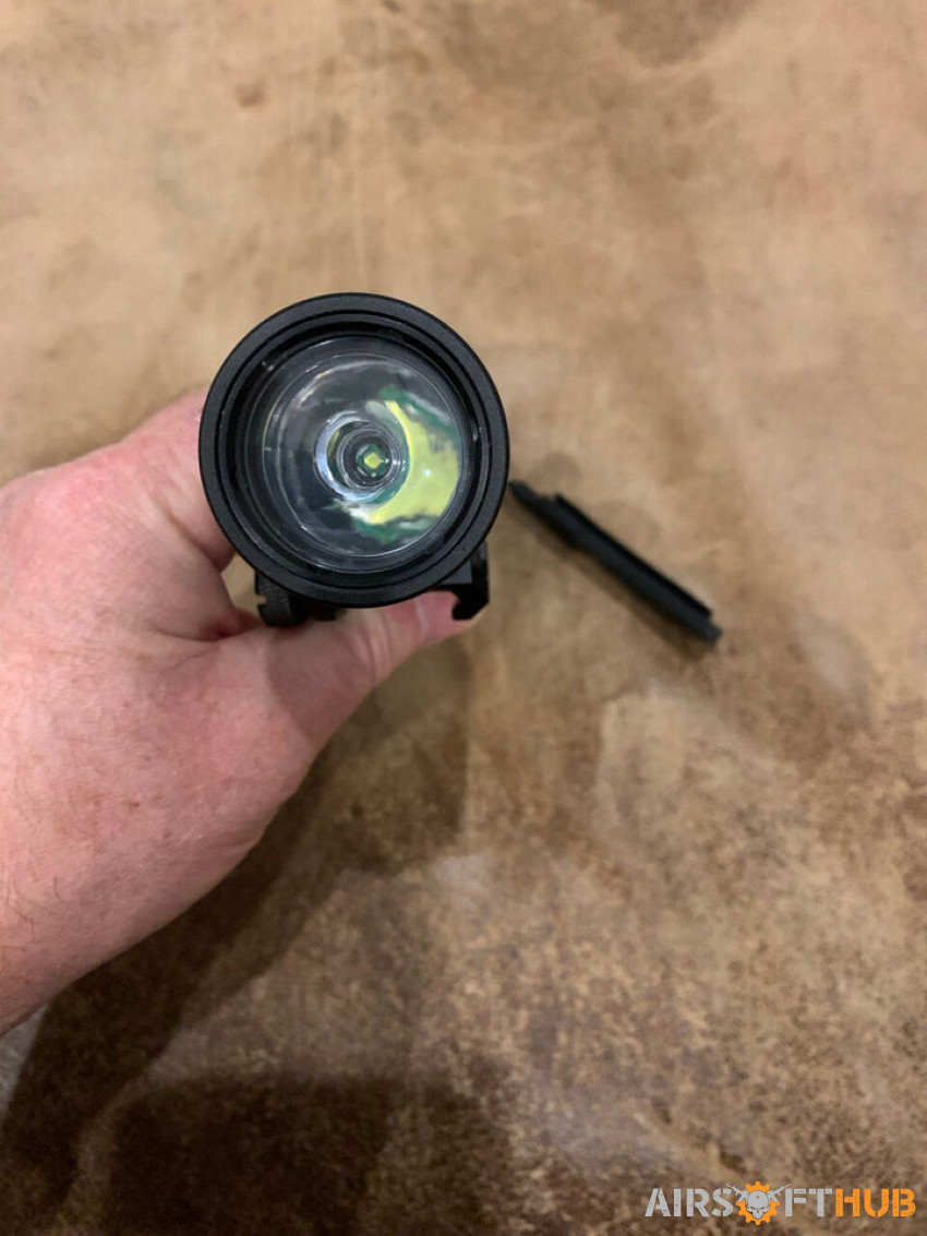 SUREFIRE Pressure Torch Grip - Used airsoft equipment