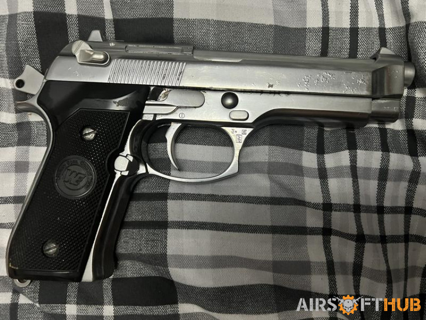 We m92 chrome - Used airsoft equipment