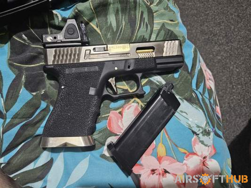 W.E wet edition 19 pistol - Used airsoft equipment