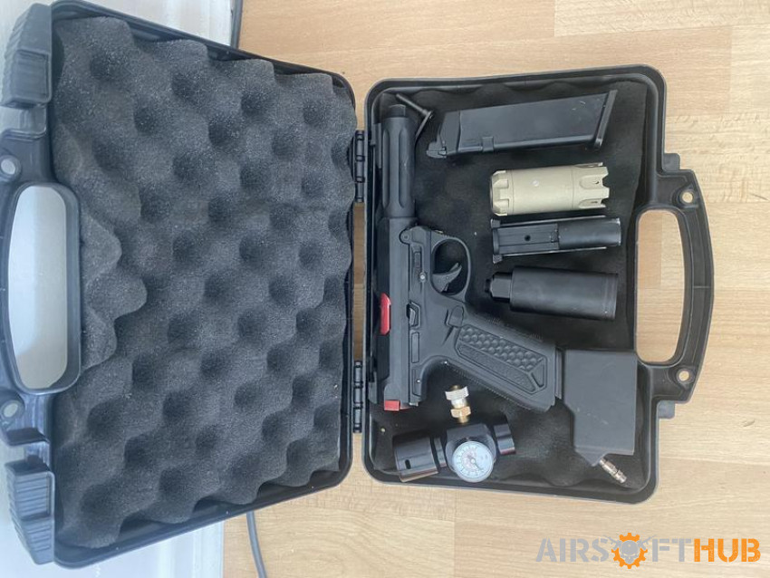Tr16 aap01 and hpa wildhog - Used airsoft equipment