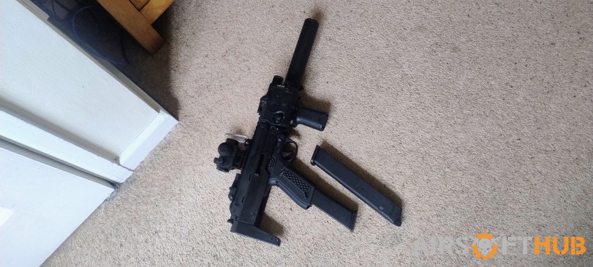 Action Army AAP-01 BUNDLE - Used airsoft equipment