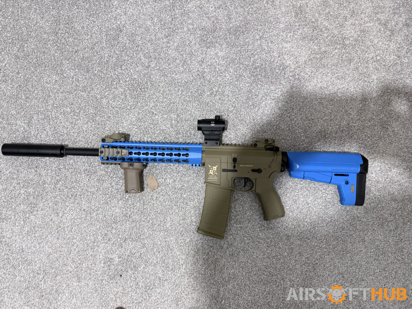 M4/AR15 style - Used airsoft equipment