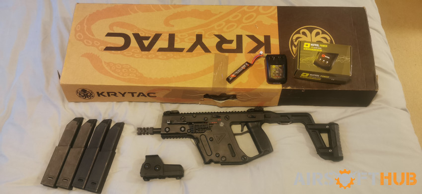 Krytac vector with 4 mags - Used airsoft equipment