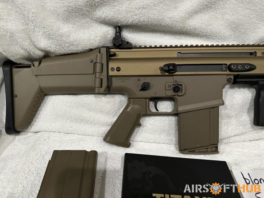 Tokyo Marui SCAR-H NGRS Bundle - Used airsoft equipment