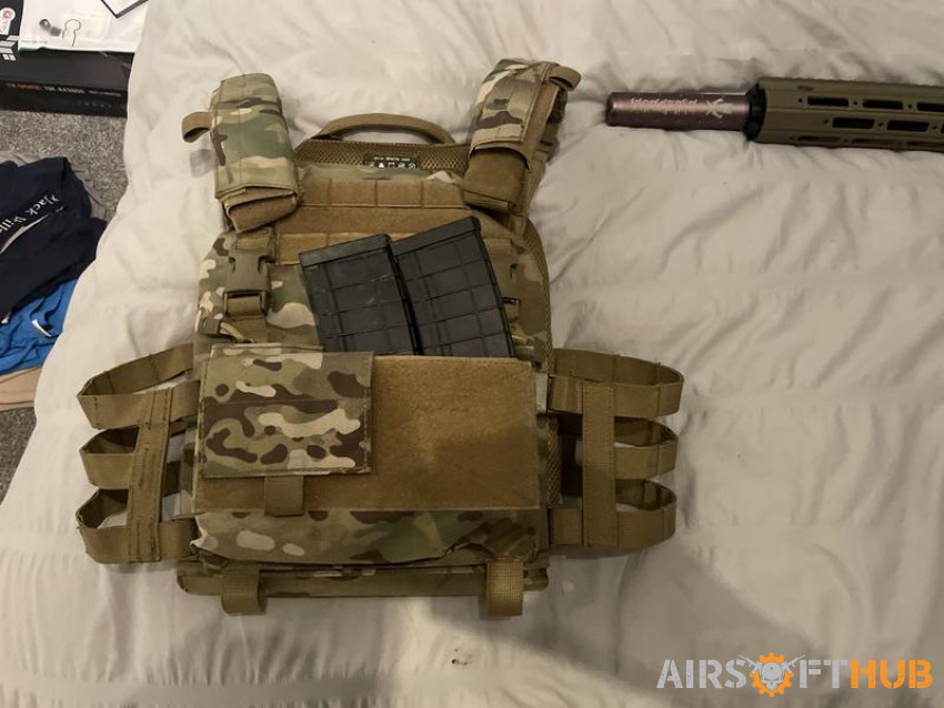 Specna Arms SA-HO8 + Vest - Used airsoft equipment