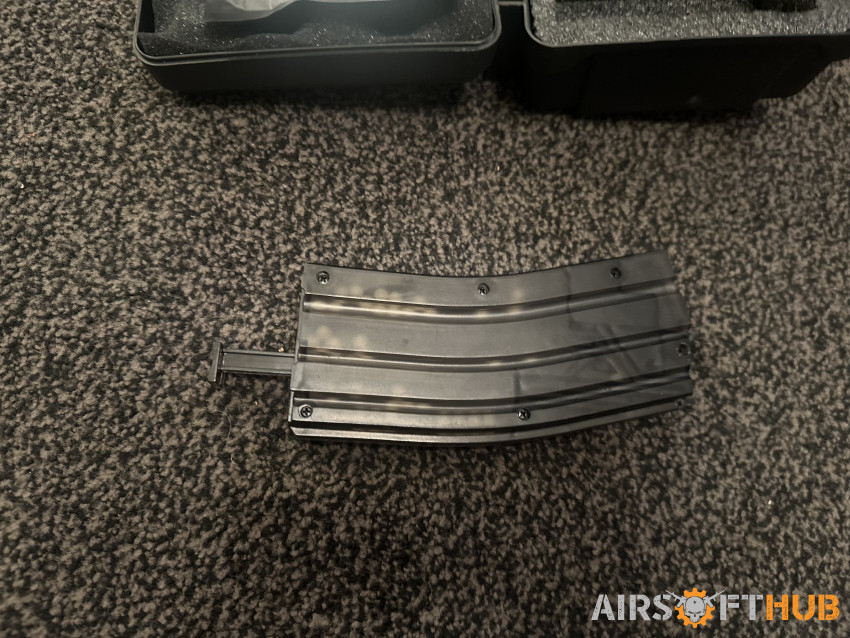 Tokyo Marui M4 Gbbr with mags - Used airsoft equipment