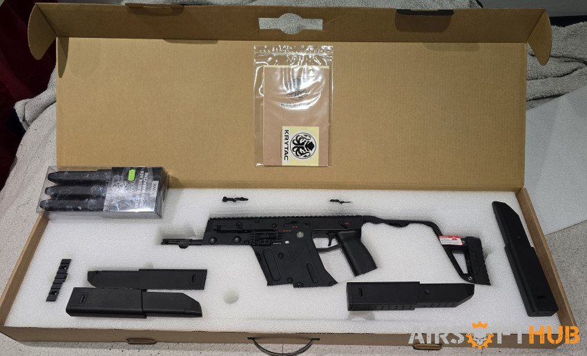 Krytac Vector AEG and 6 extra - Used airsoft equipment