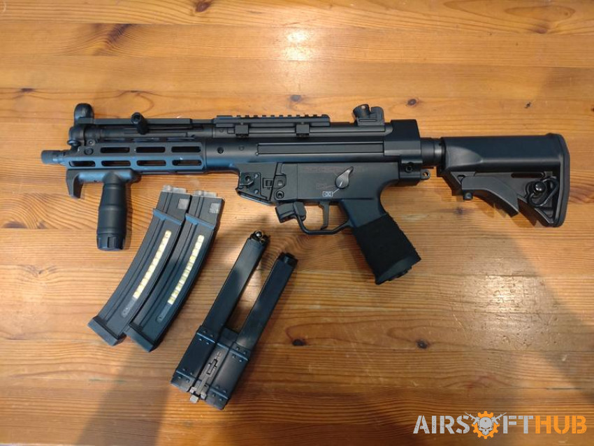 Cyma Platinum MP5 CM041H - Used airsoft equipment