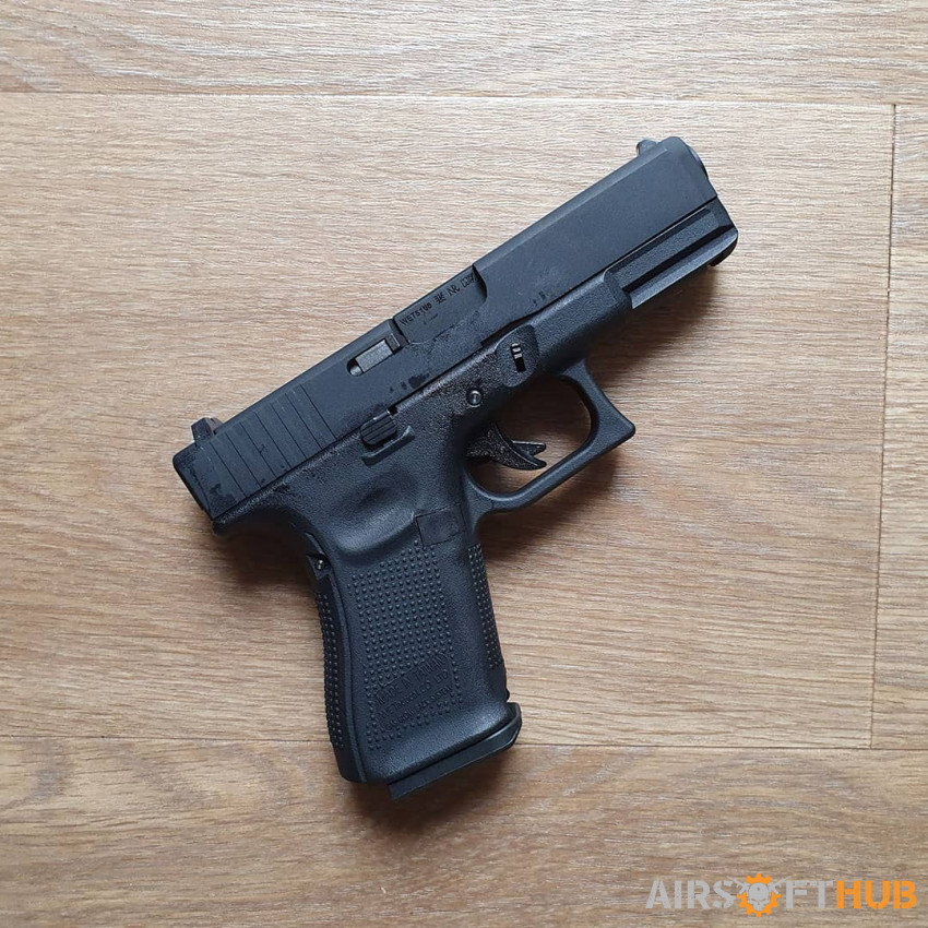 WE G19 GEN5 GAS AIRSOFT PISTOL - Used airsoft equipment
