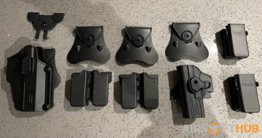 Holsters & Plastic Mag Pouches - Used airsoft equipment