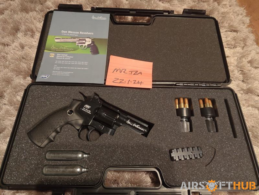 Dan Wesson 2.5" Revolver Black - Used airsoft equipment
