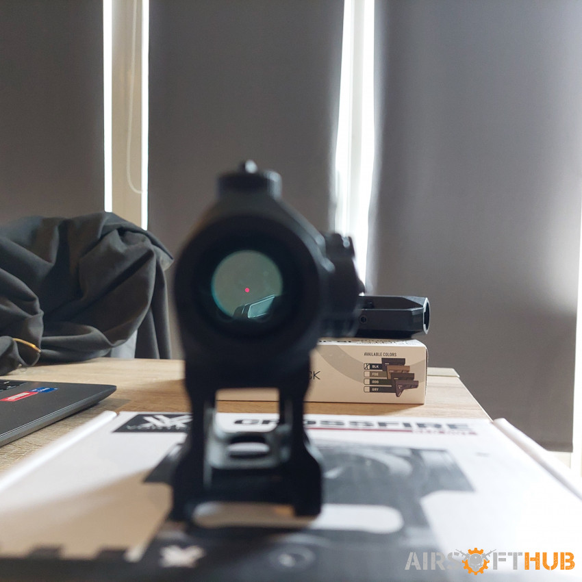 Vortex Crossfire 2 MOA Red Dot - Used airsoft equipment