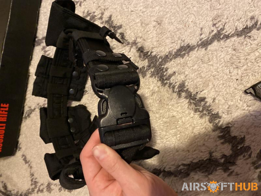 Gas Glock and holster belt - Used airsoft equipment