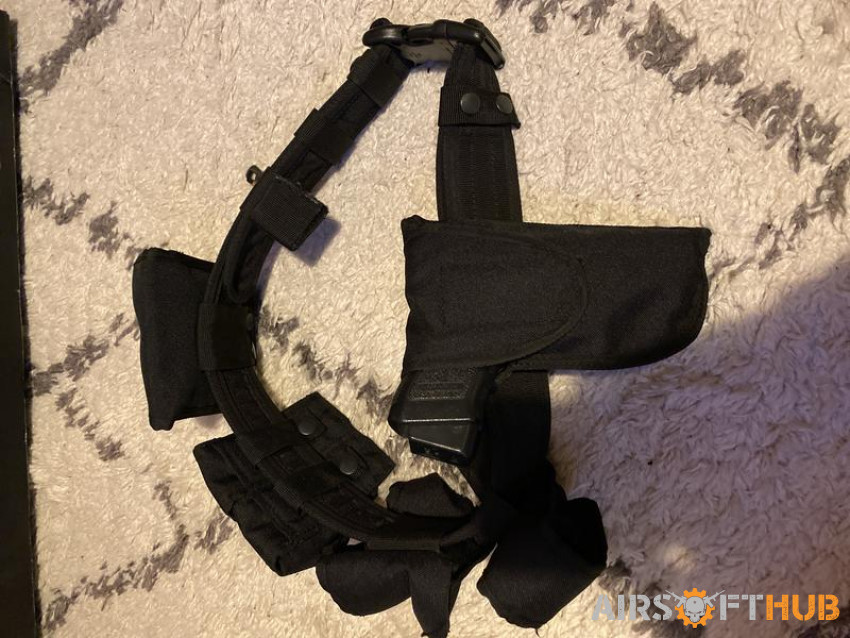 Gas Glock and holster belt - Used airsoft equipment