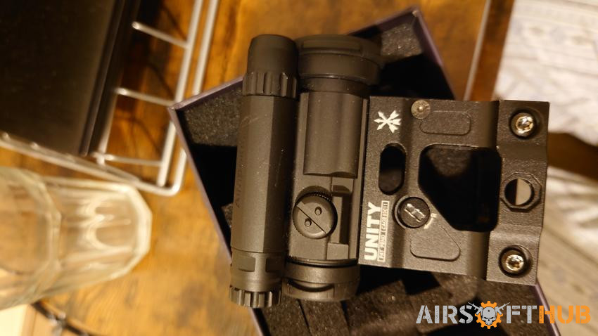 Replica aimpoint+unity mount - Used airsoft equipment