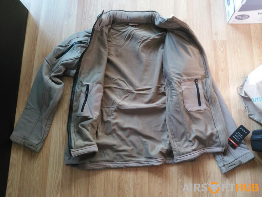Tacvasen Softshell Jacket - Used airsoft equipment