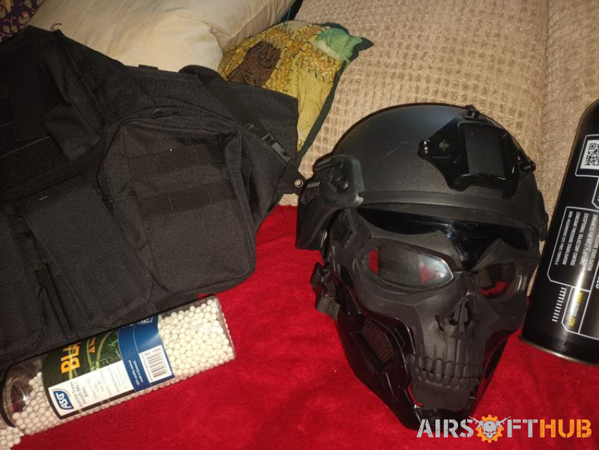 Helmet mask and body armour - Used airsoft equipment