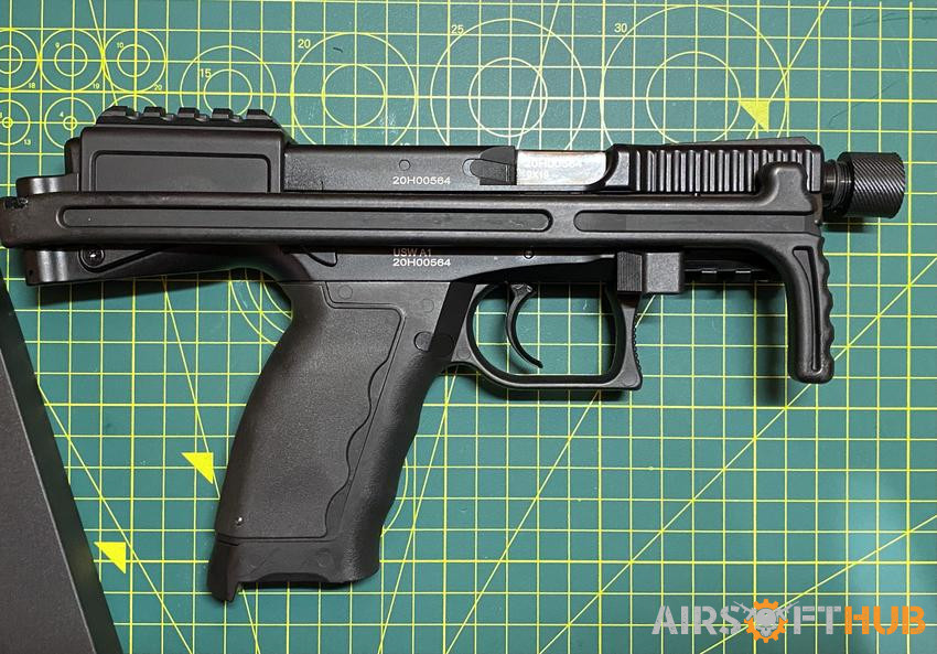 ASG USW A1 CO2 and Green Gas - Used airsoft equipment