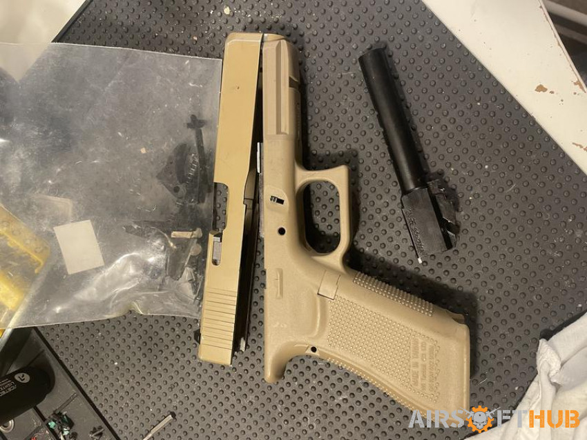 WE glock 17 gen 5 tan - Used airsoft equipment