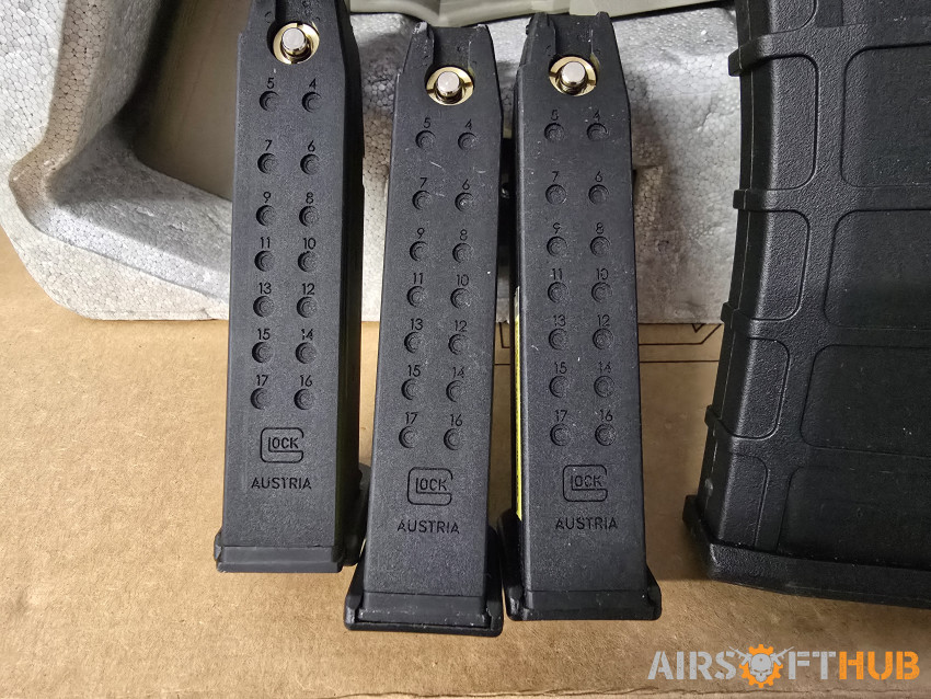 Ghk g5 and glock 17 - Used airsoft equipment